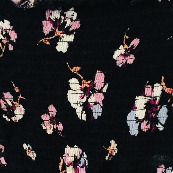 Crop top - Picture 2 of 3